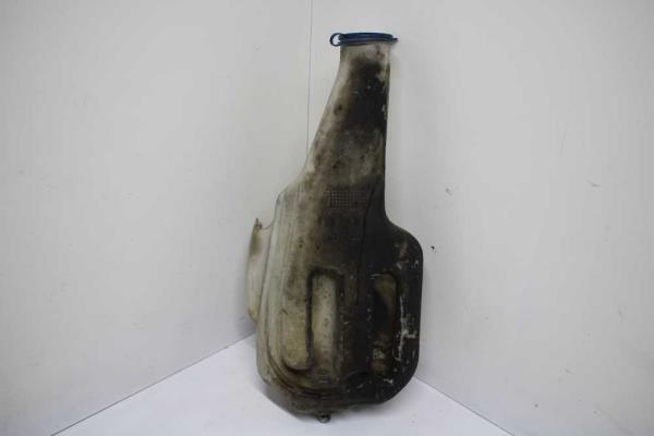 RESERVOIR LAVE GLACE MERCEDES SPRINTER / VW CRAFTER 2006 - 2017 - Vue 1